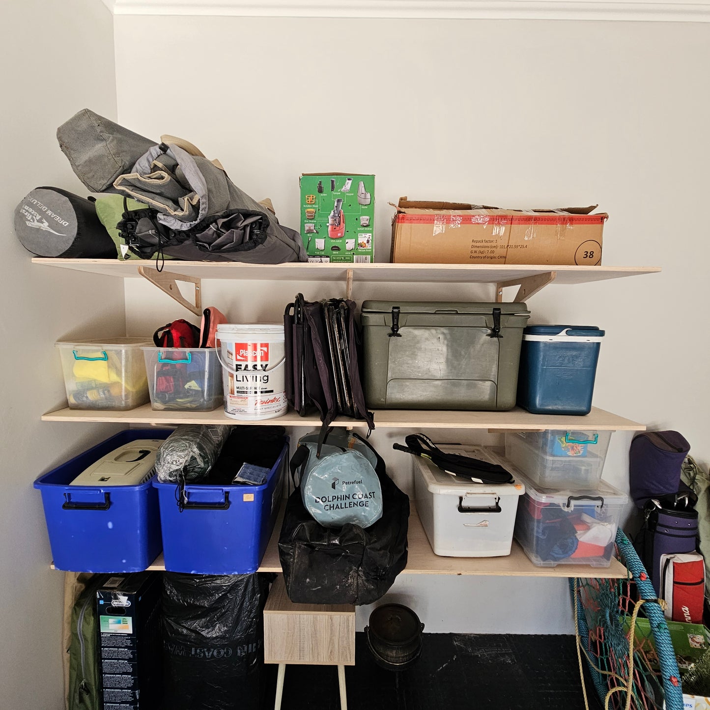 2400mm OneBolt™ shelf kit.